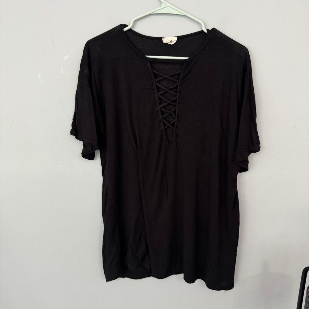 Bibi Solid Black Crisscross V-Neck Top Women's Size Medium Short Sleeves